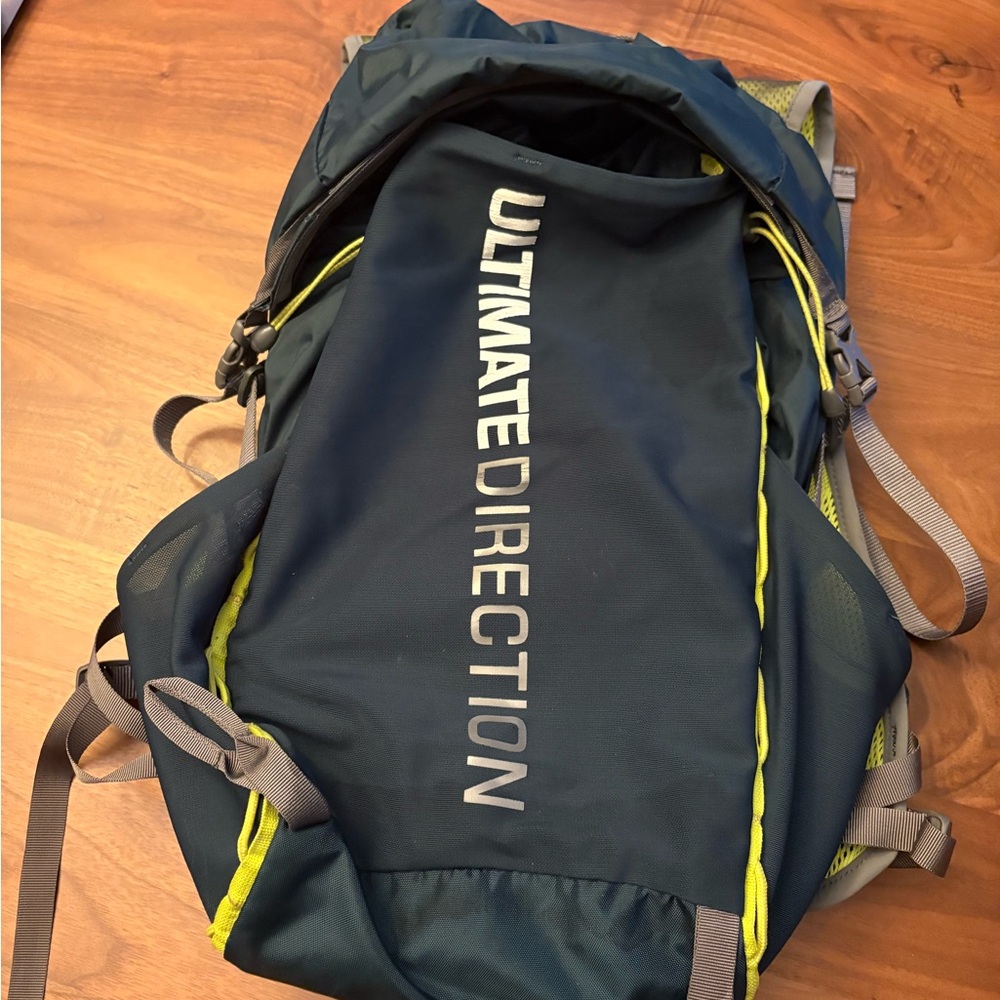 Men's Backpack - Black and Gray